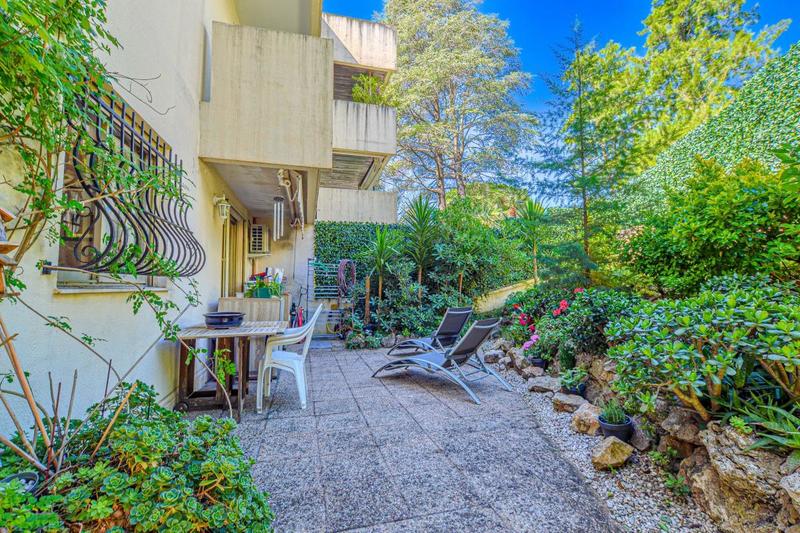 Appartement - 90 m² - 3 pièces