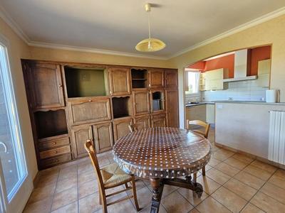 Maison - 229 m² - 8 pièces