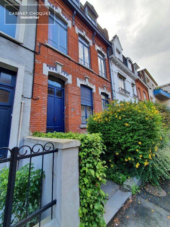 Maison bourgeoise - 151 m² - 3 pièces