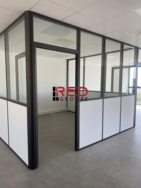 Bureau - 142 m²
