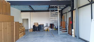 Local d'activités - 97 m²