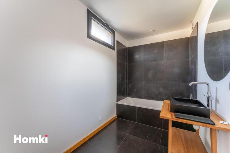 Appartement - 194 m² - 5 pièces