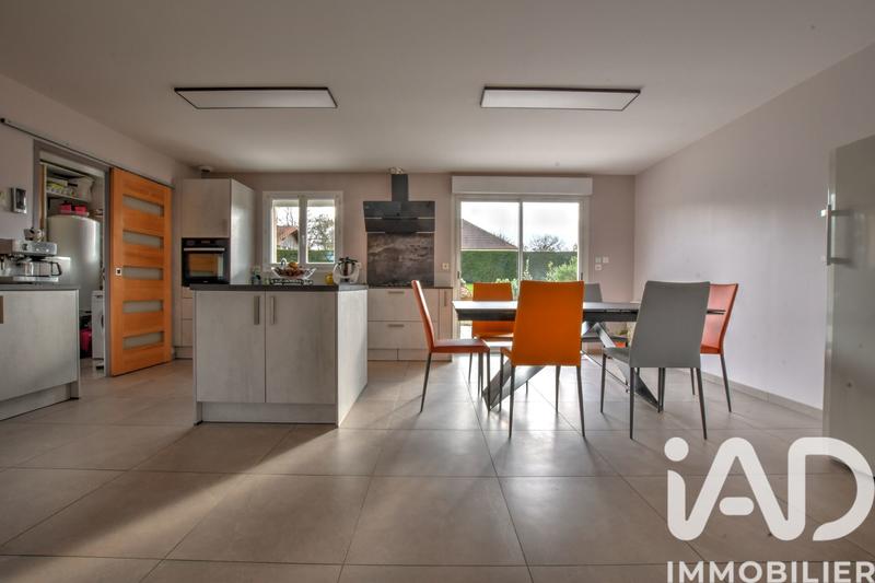 Maison - 104 m² - 5 pièces