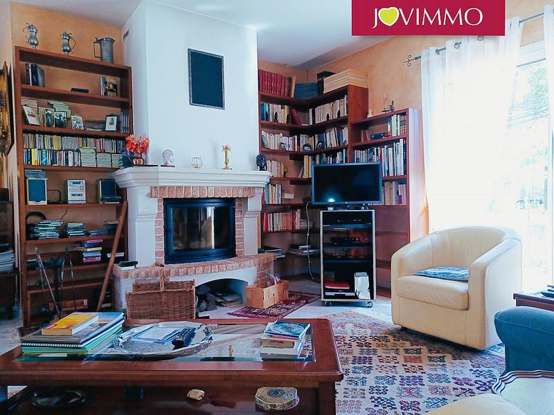 Maison - 205 m² - 7 pièces