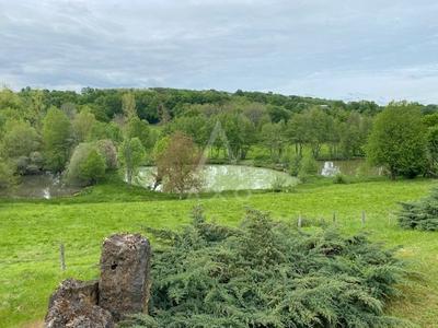 Maison - 275 m² - 6 pièces