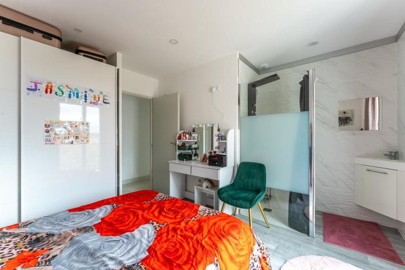 Maison - 120 m² - 4 pièces