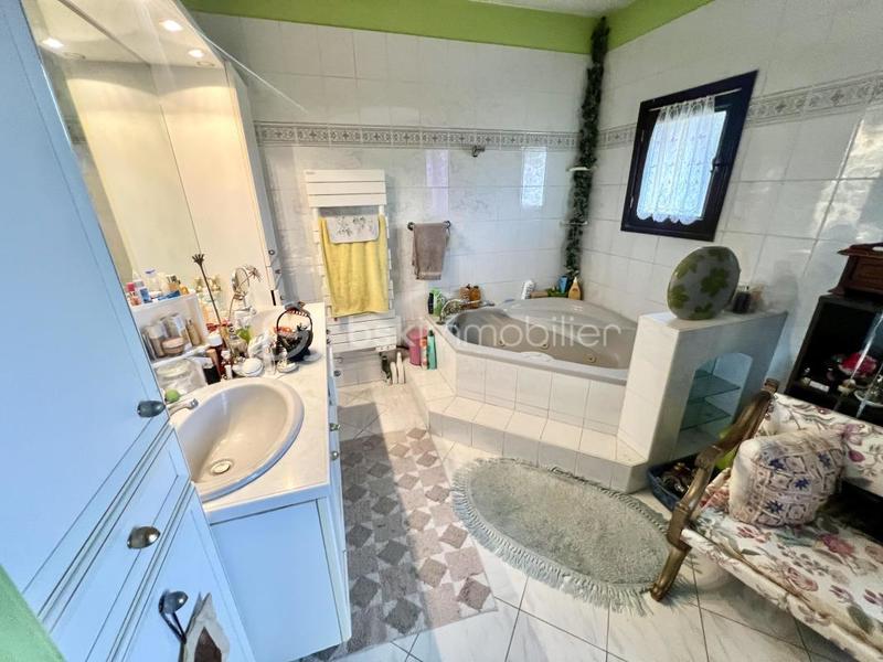 Villa - 165 m² - 6 pièces