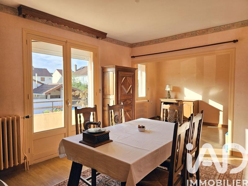 Maison - 99 m² - 4 pièces