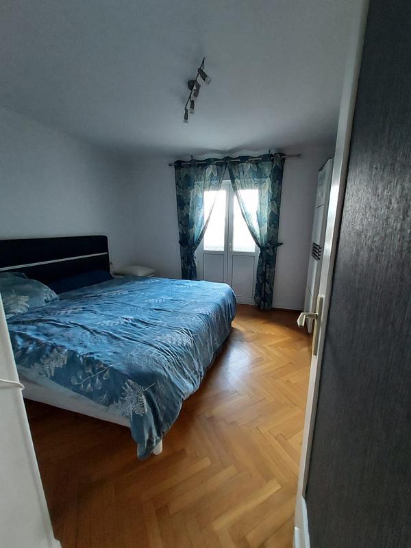 Maison - 98 m² - 5 pièces