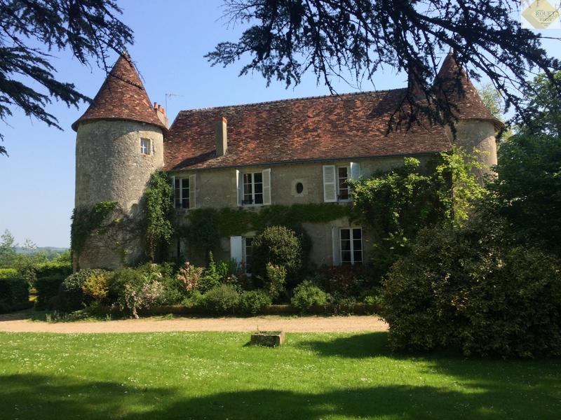 Maison - 540 m² - 11 pièces