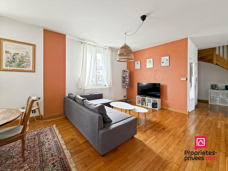 Maison - 366 m² - 13 pièces