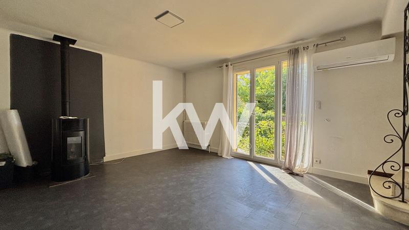 Maison - 159 m² - 6 pièces