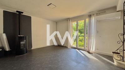 Maison - 159 m² - 6 pièces