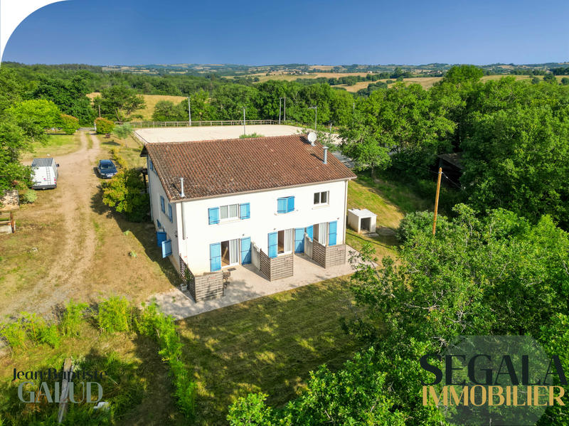 Maison - 275 m² - 5 pièces