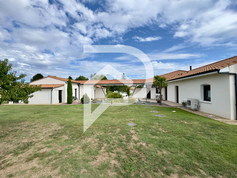 Maison - 184 m² - 6 pièces