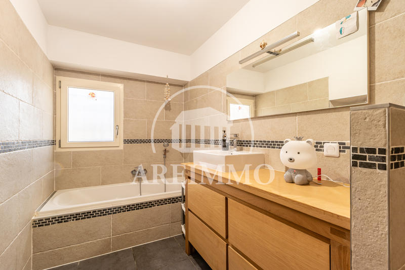 Maison - 131 m² - 5 pièces