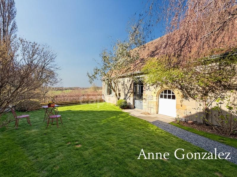 Maison bourgeoise - 275 m² - 9 pièces