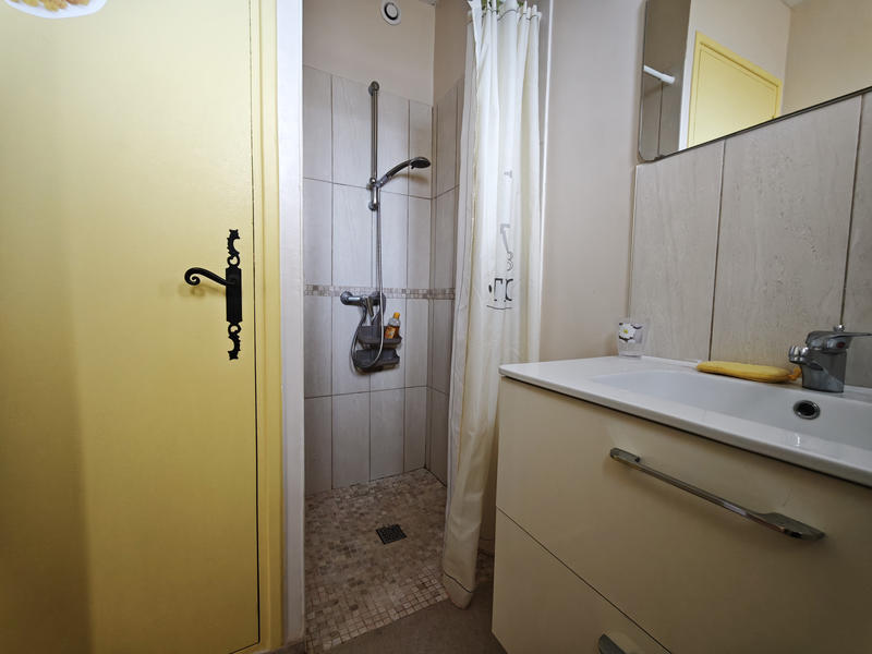 Maison - 410 m² - 9 pièces