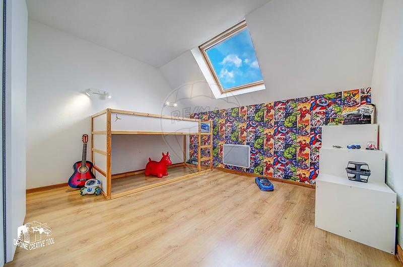 Maison - 85 m² - 5 pièces