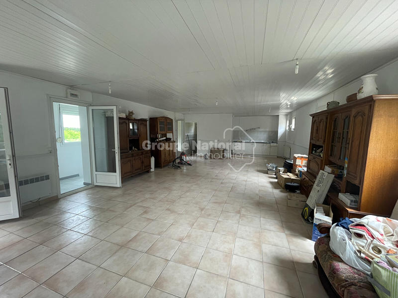 Maison - 310 m² - 7 pièces