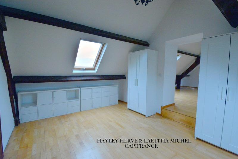 Maison - 250 m² - 9 pièces