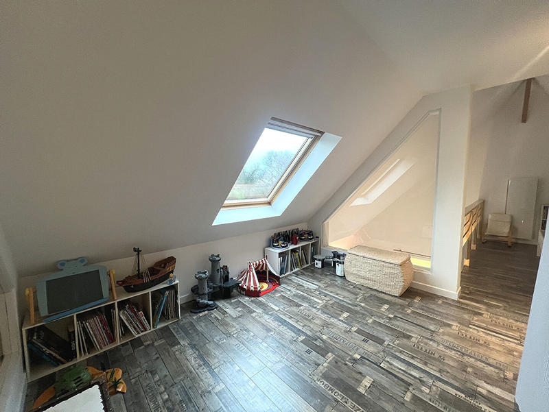 Maison - 168 m² - 7 pièces