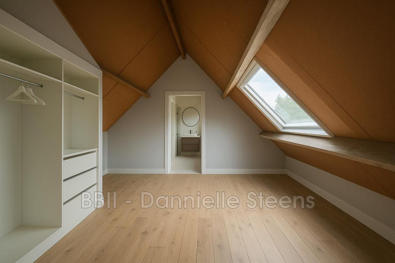 Maison - 80 m² - 5 pièces