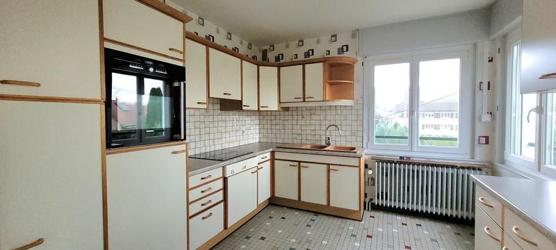 Maison traditionnelle - 178 m² - 6 pièces