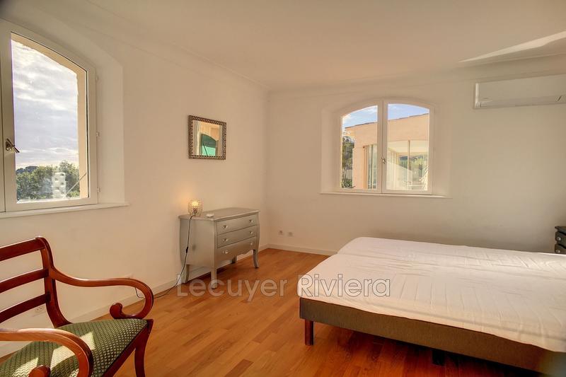 Maison - 288 m² - 6 pièces