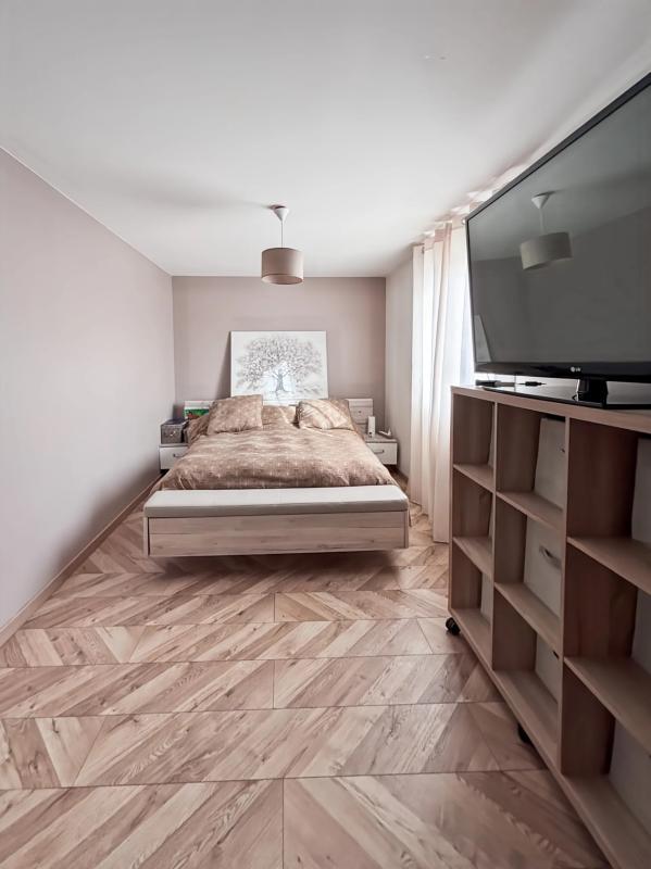 Demeure - 209 m² - 8 pièces