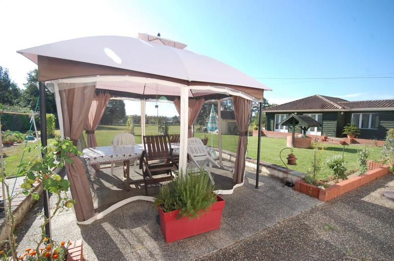 Maison - 377 m² - 8 pièces