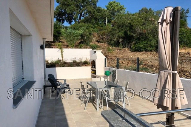 Maison contemporaine - 85 m² - 4 pièces