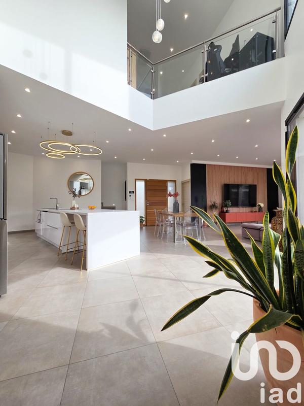 Maison de maîtres - 207 m² - 5 pièces