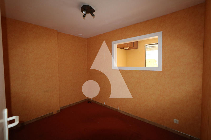 Local commercial - 67 m² - 3 pièces