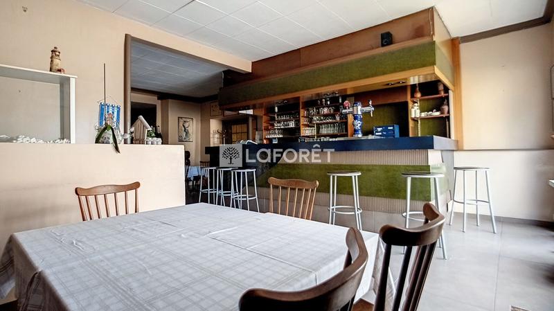 Local commercial - 738 m²