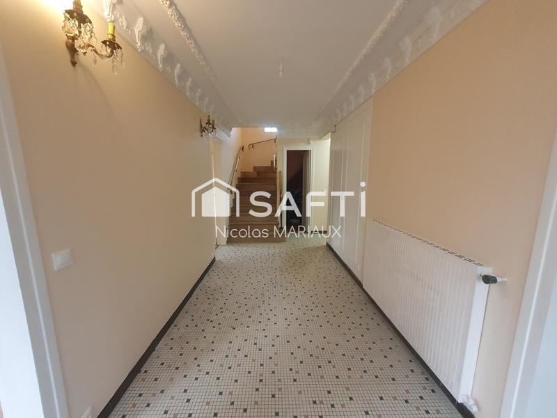 Maison - 303 m² - 7 pièces