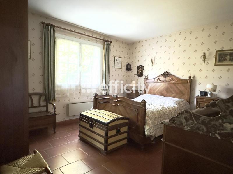 Maison - 224 m² - 7 pièces