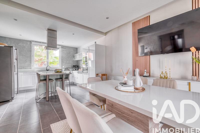 Maison - 153 m² - 6 pièces