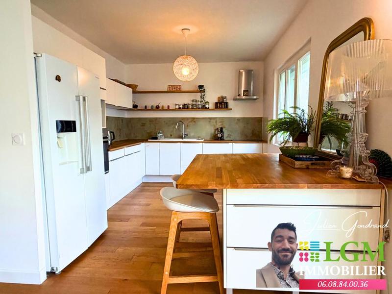 Maison - 160 m² - 5 pièces