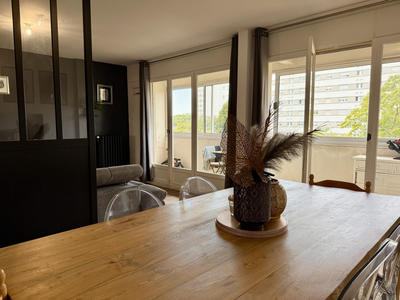 Appartement - 95 m² - 5 pièces