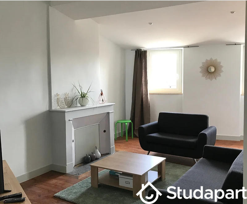 Chambre - 11 m² - 1 pièce