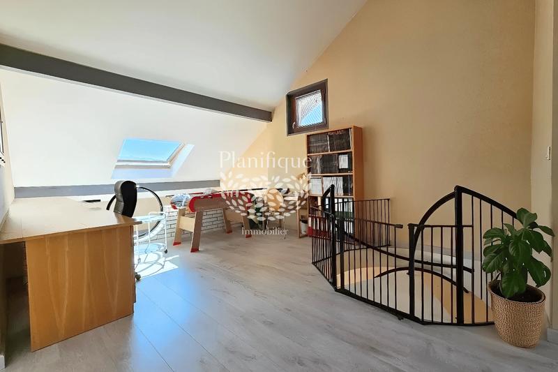 Duplex - 140 m² - 6 pièces