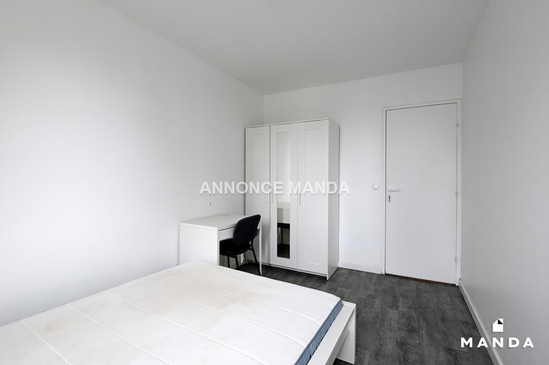 Chambre - 10 m² - 5 pièces
