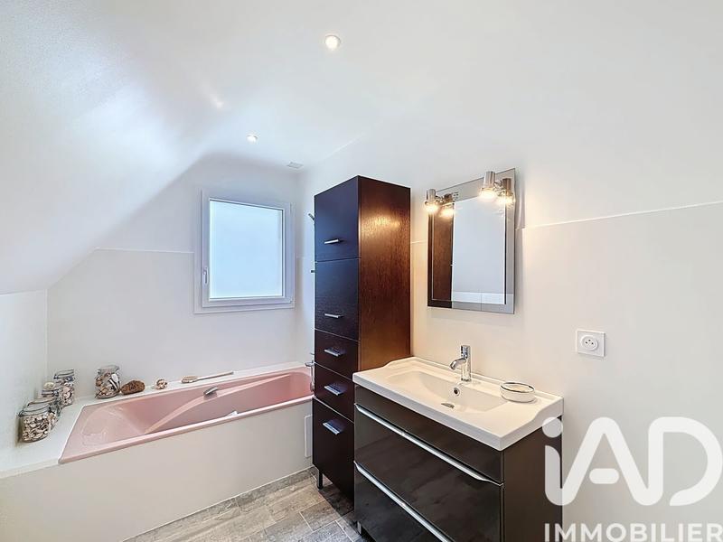 Maison - 180 m² - 5 pièces