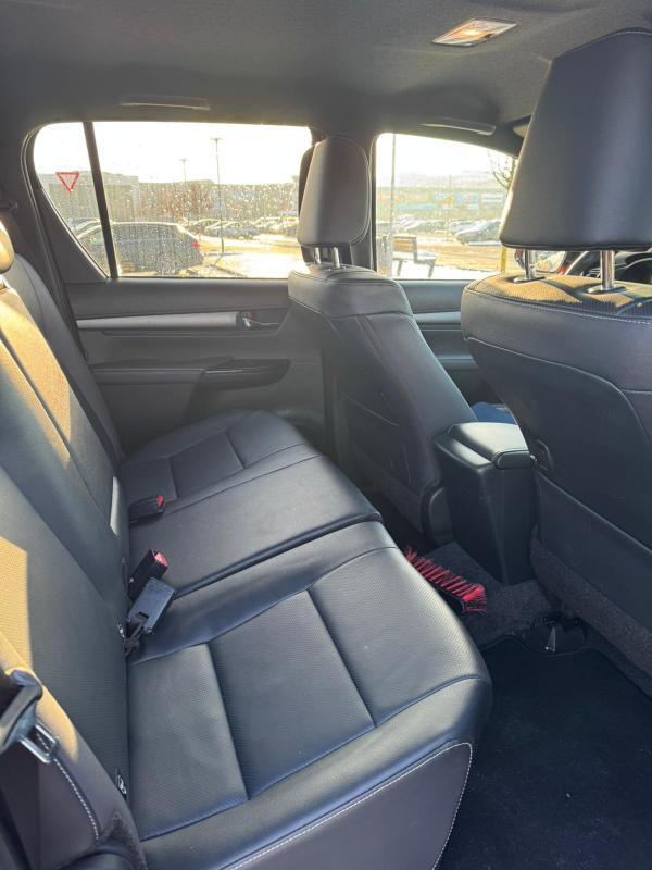 Toyota Hilux IV 4wd 2.8 d-4d 204 Double Cabine Invincible