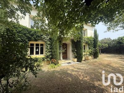 Maison - 250 m² - 8 pièces