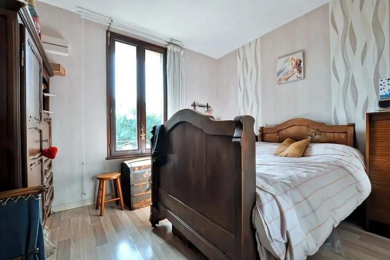Appartement - 81 m² - 4 pièces