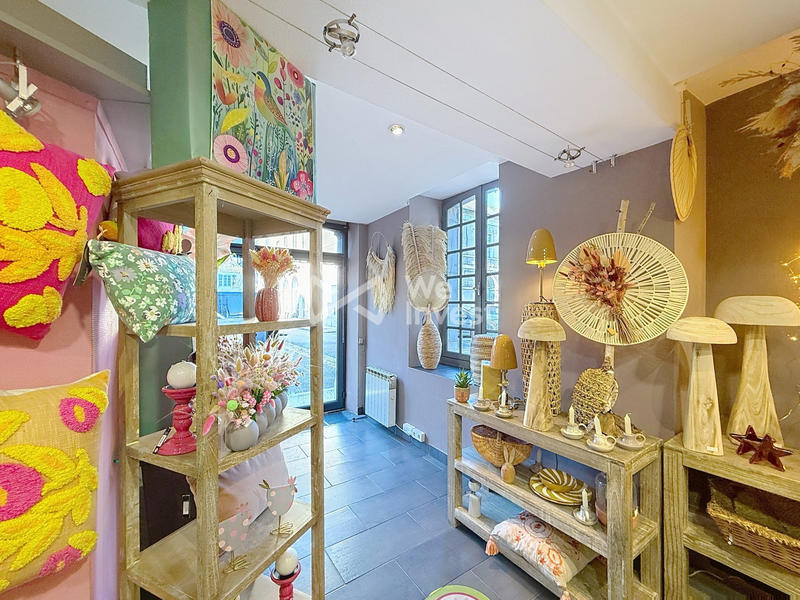 Fonds de commerce - Magasins - 210 m²