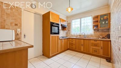 Maison - 131 m² - 8 pièces