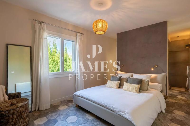 Maison - 158 m² - 6 pièces